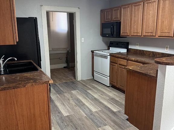 4th image of 207 1/2 College St #A