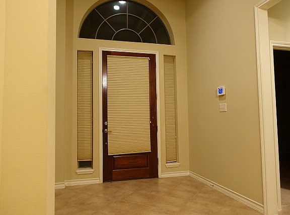 4th image of 3707 Grand Canal Dr