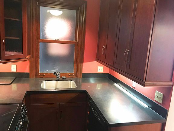 4th image of 6104 Delmar Blvd #A
