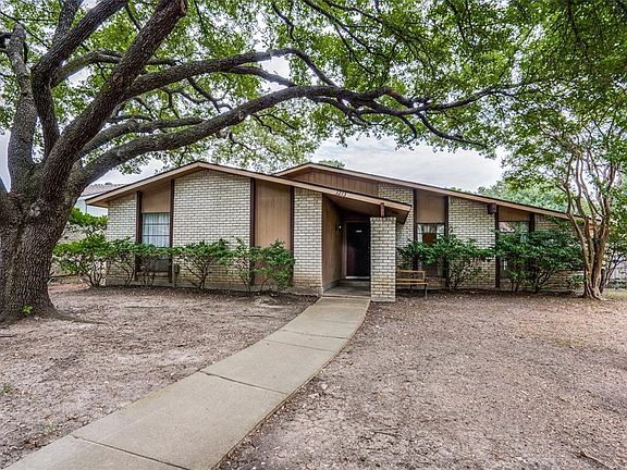 2nd image of 3213 Heathercrest Dr