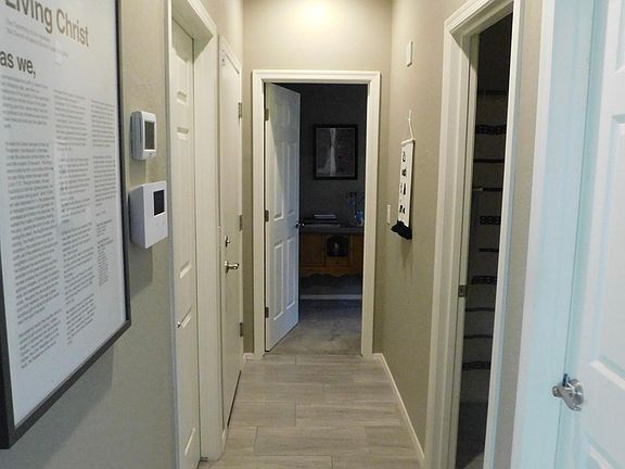 4th image of 202 N 56th Pl