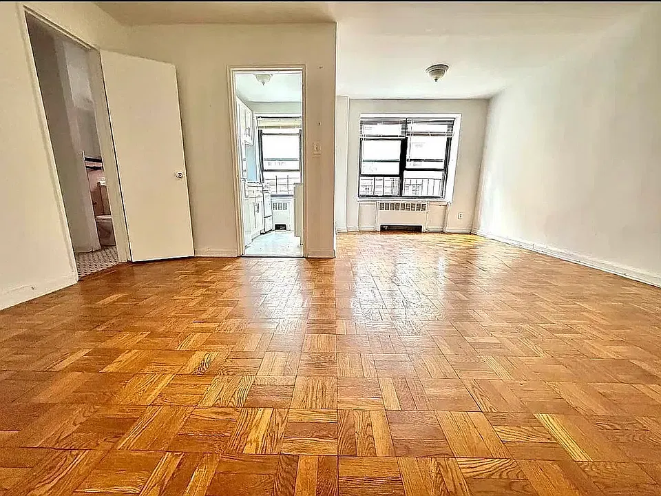 42-45 Judge St #3C