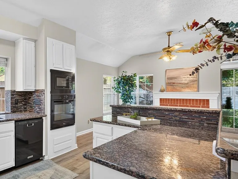 4415 Echo Falls Dr — Photo 19