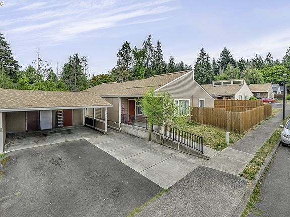 2nd image of 1426 Village Park Pl