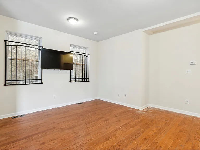 1519-21 N 16th St #14 — Photo 28