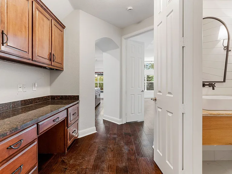 2417 Brenham Dr — Photo 21