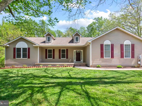 24524 Ruff Ruff Ln, Hollywood, MD 20636