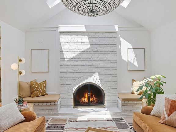 3rd image of 6185 Evanston Ave