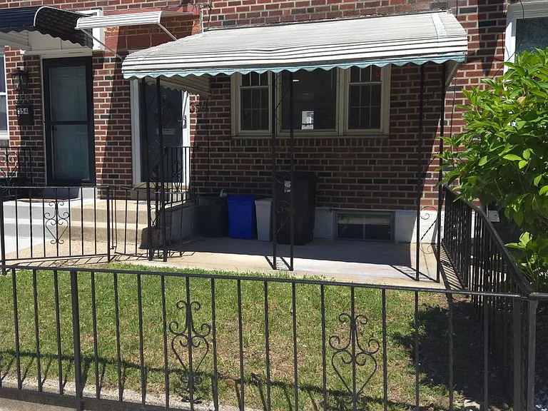 356 Krams Ave — Photo 2