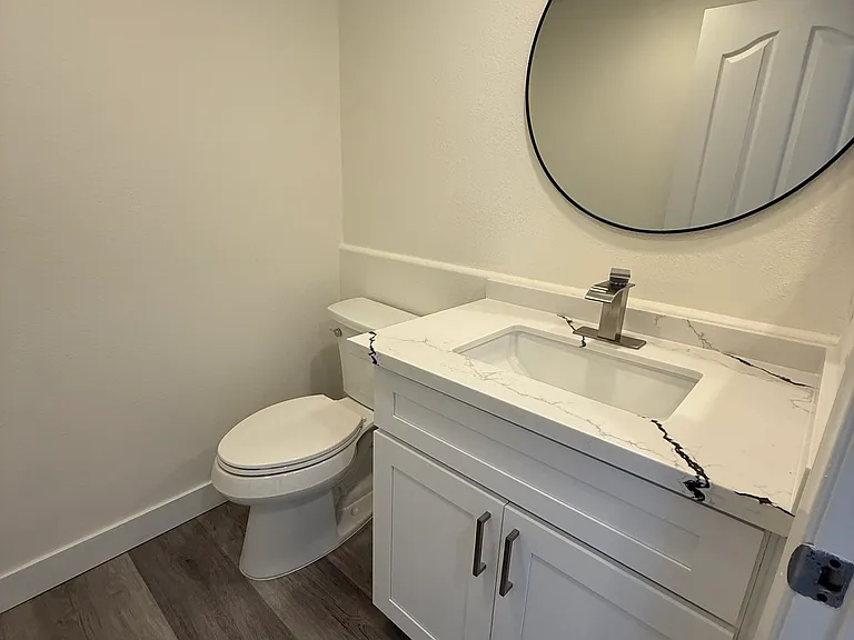 401 Hickoryhill Dr — Photo 28