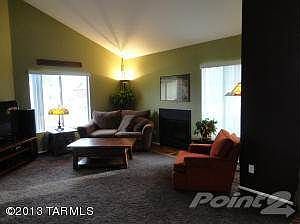 Lind house outside 018