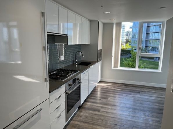 2 bedroom rental in Richmond — photo 2
