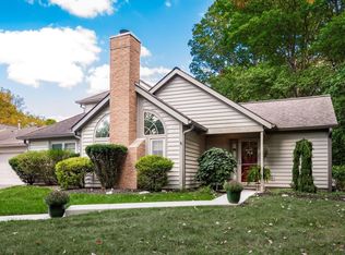423 Hidden Ravines Dr, Powell, OH 43065