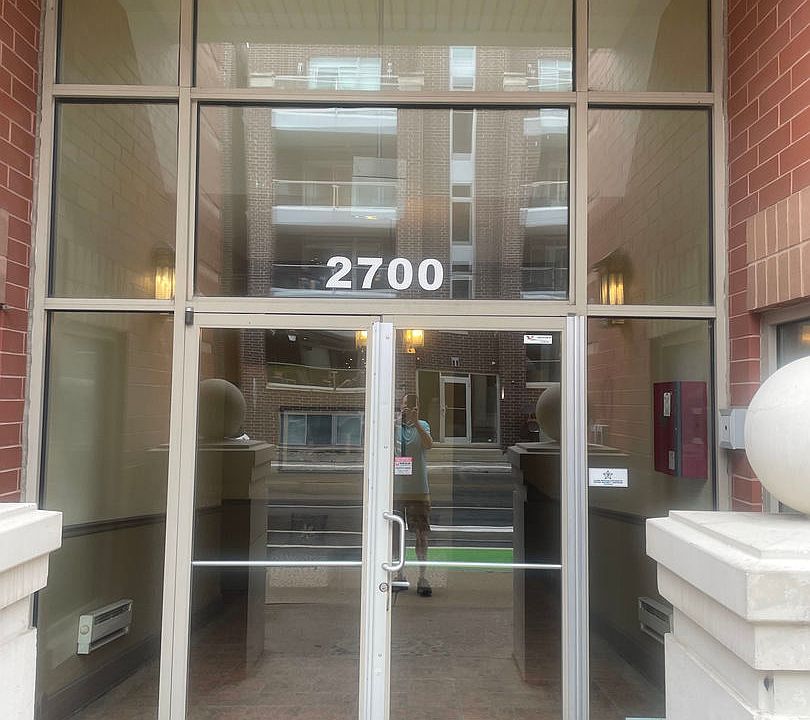 2nd image of 2700 W Belmont Ave Unit 502
