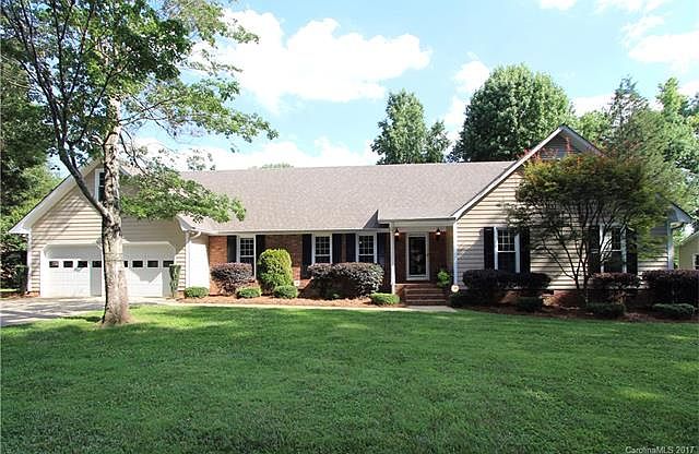 1st image of 7110 Ashbourne Ln