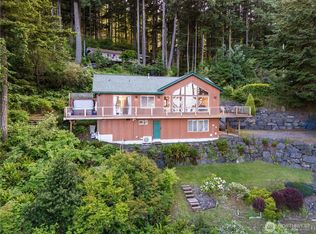1058 Dana Circle, Lummi Island, WA 98262