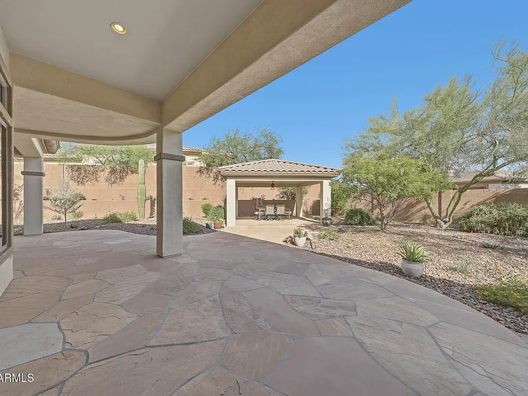2129 W Legends Way — Photo 53