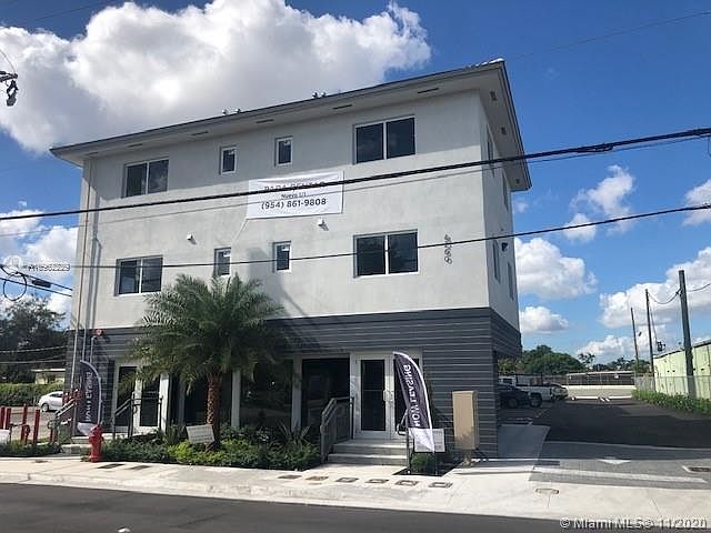1st image of 4260 Palm Ave #103