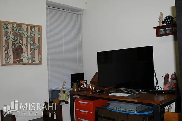 Rented by J Misrahi Realty Corp | media 7