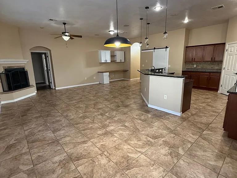2043 Villa Napoli Loop E — Photo 27