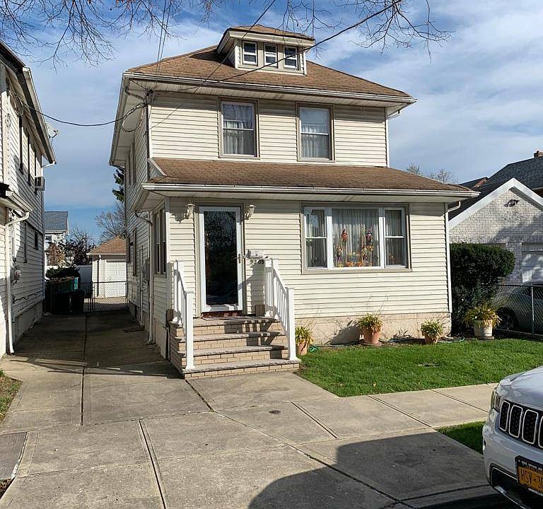 1st image of 9309 224th St