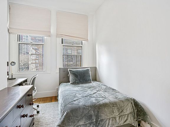 5th image of 261 Broadway APT 3B