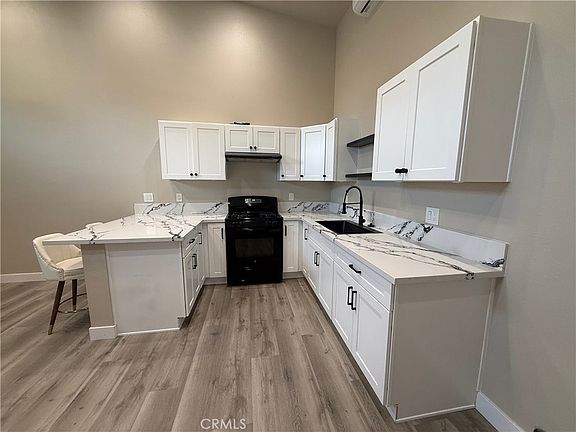 3rd image of 11306 Rosecrans Ave #3