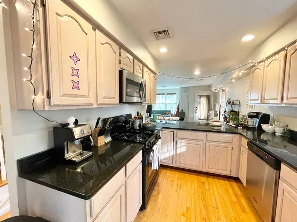 3 Harleston St #6, Roxbury Crossing, MA 02120