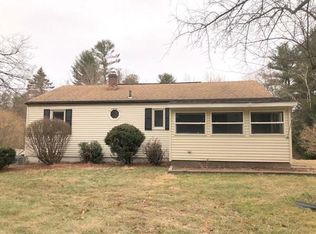 29 Paper Mill Rd, Westfield, MA 01085