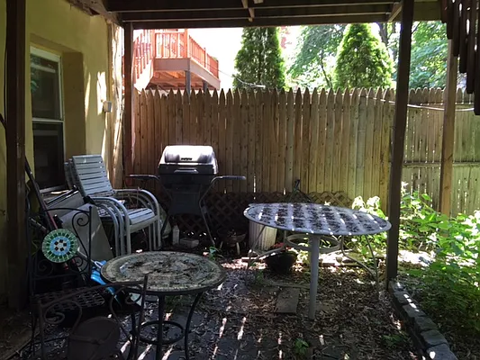 Rented by Lisa E. Christmas | media 30