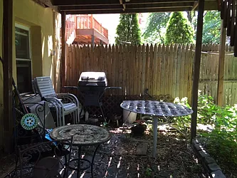 Rented by Lisa E. Christmas