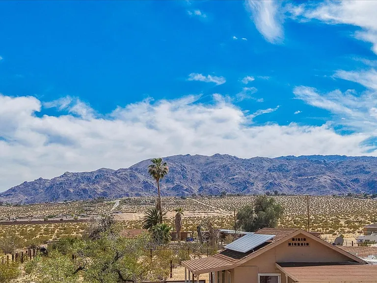 4611 Oasis Ave — Photo 48