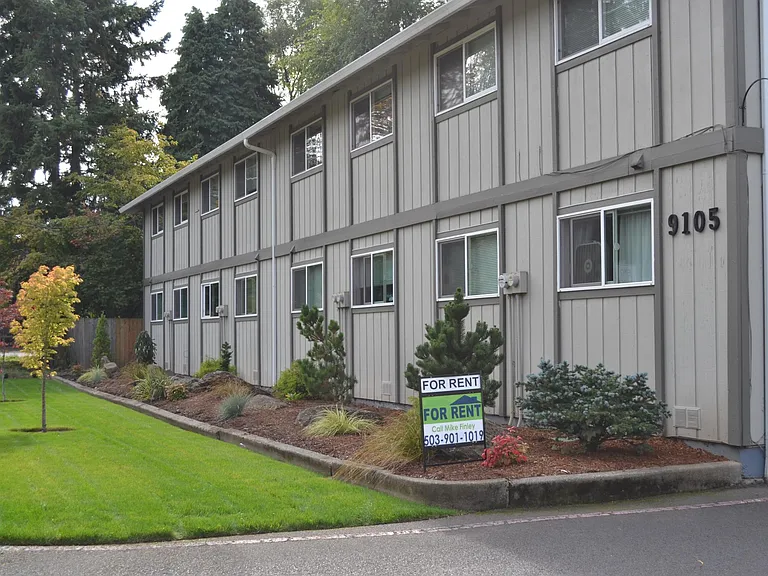 9105 SE 32nd Ave #10 — Photo 14