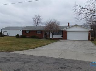 26698 Shindler Rd, Defiance, OH 43512