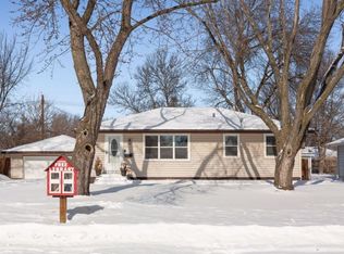 5224 Winchester Ln, Brooklyn Center, MN 55429