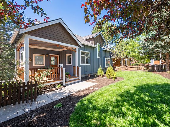 2nd image of 1940 NW Monterey Pines Dr Unit 15