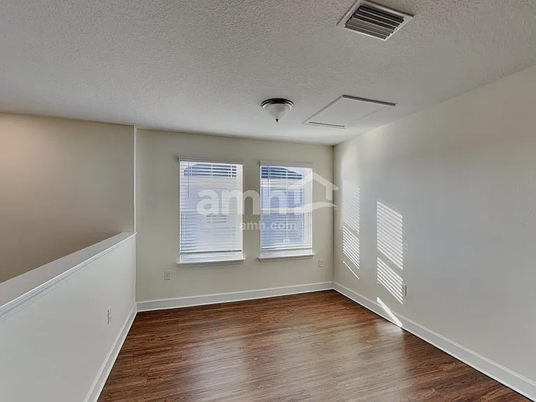 524 Pine Terrace Dr — Photo 9