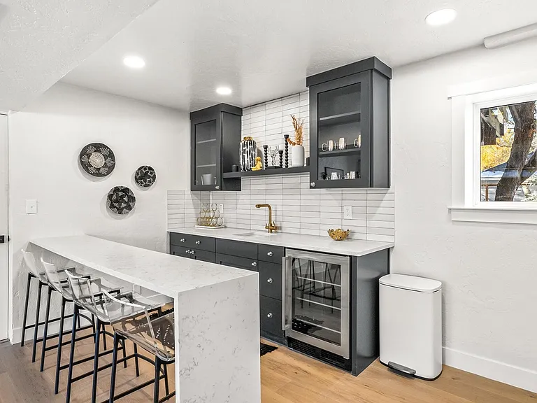 2651 Little Kate Rd — Photo 37