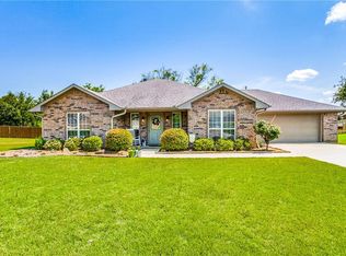 213 Bryant St, Pottsboro, TX 75076