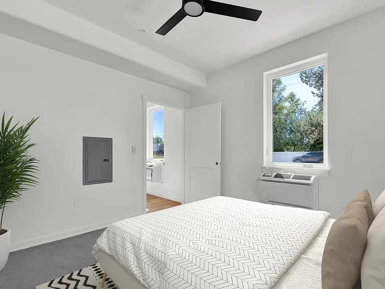 Veazey Park Apartments — Photo 25