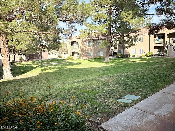 3rd image of 2120 Sealion Dr Unit 106