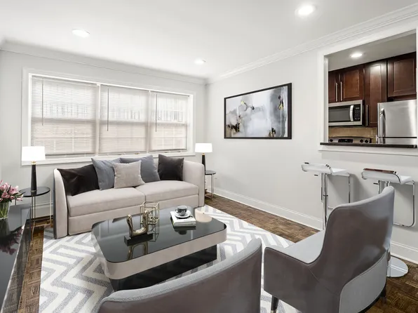 48 Roseland Avenue Apartments