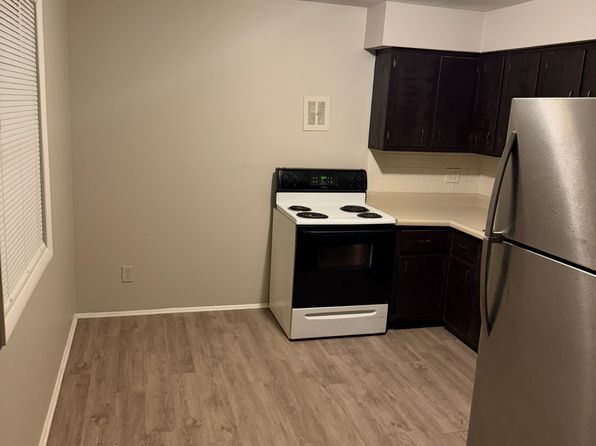 131 Holston Ct APT 5