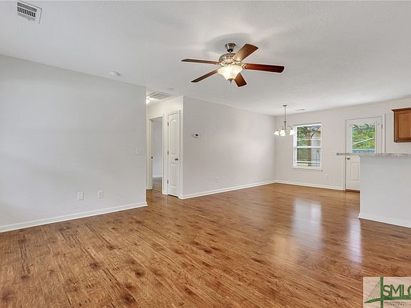3rd image of 265 Barrister Circle