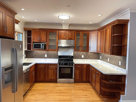 4th image of 770 18th Ave #770