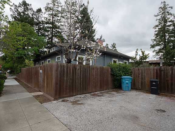 2nd image of 948 Emerson St