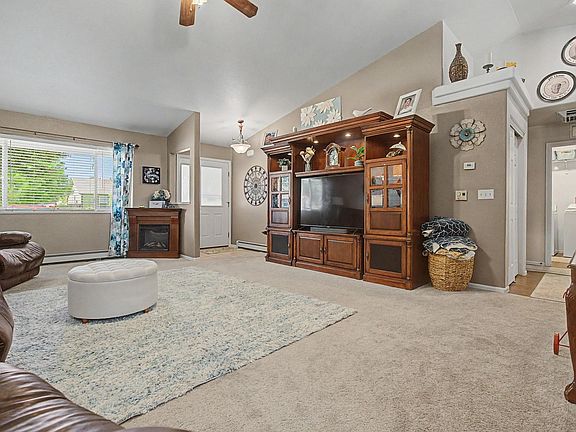 4th image of 411 Poplar Dr