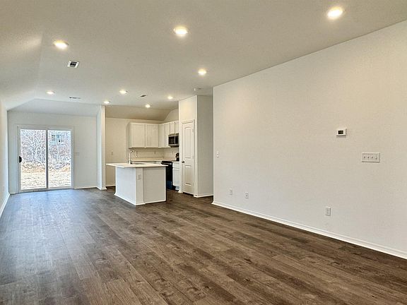 2nd image of 102 Sofia Dr