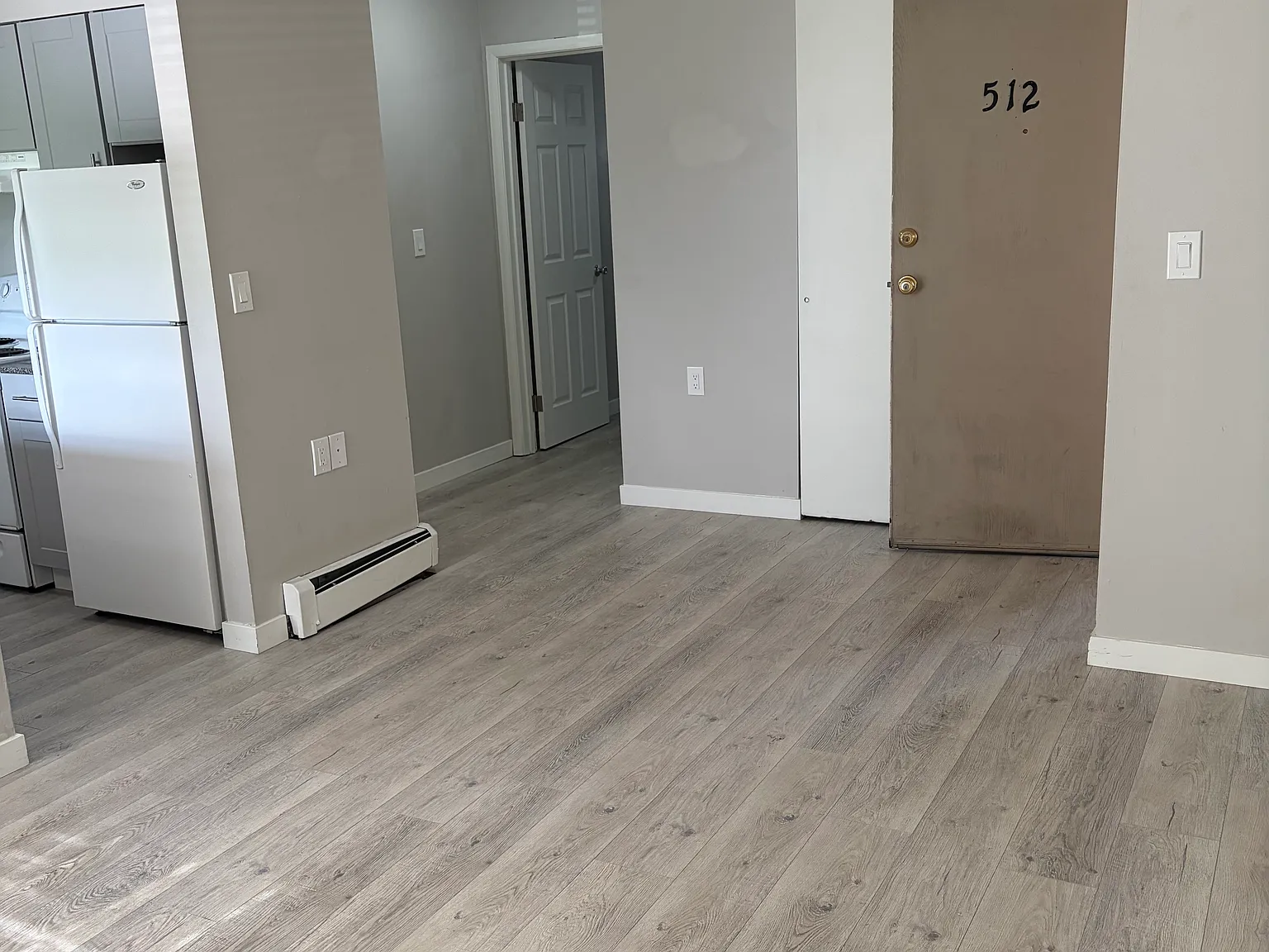 1 bed, 618 sqft, $1,200 — Photo 2
