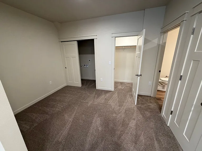 Lincoln St. Apartments — Photo 10